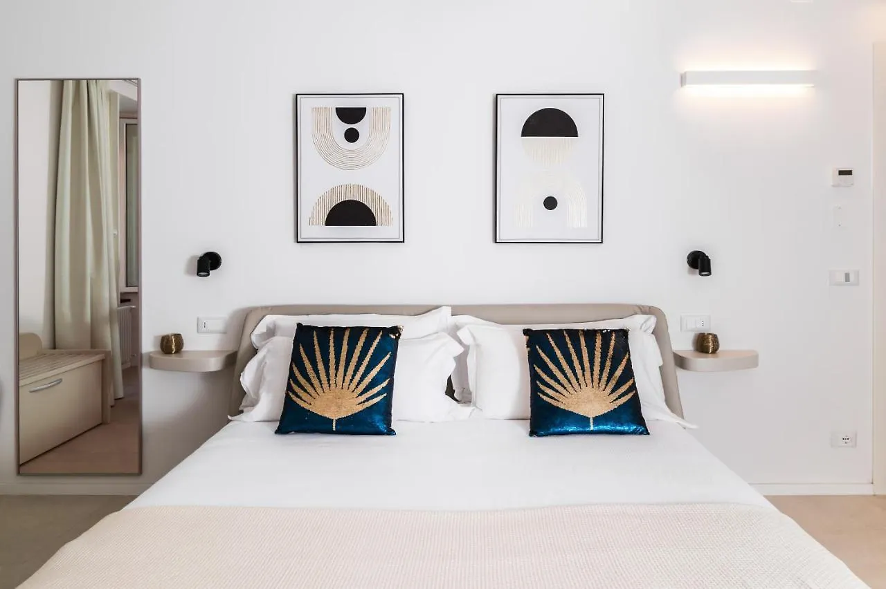 Mada Charm Apartments Piazza Vernazza